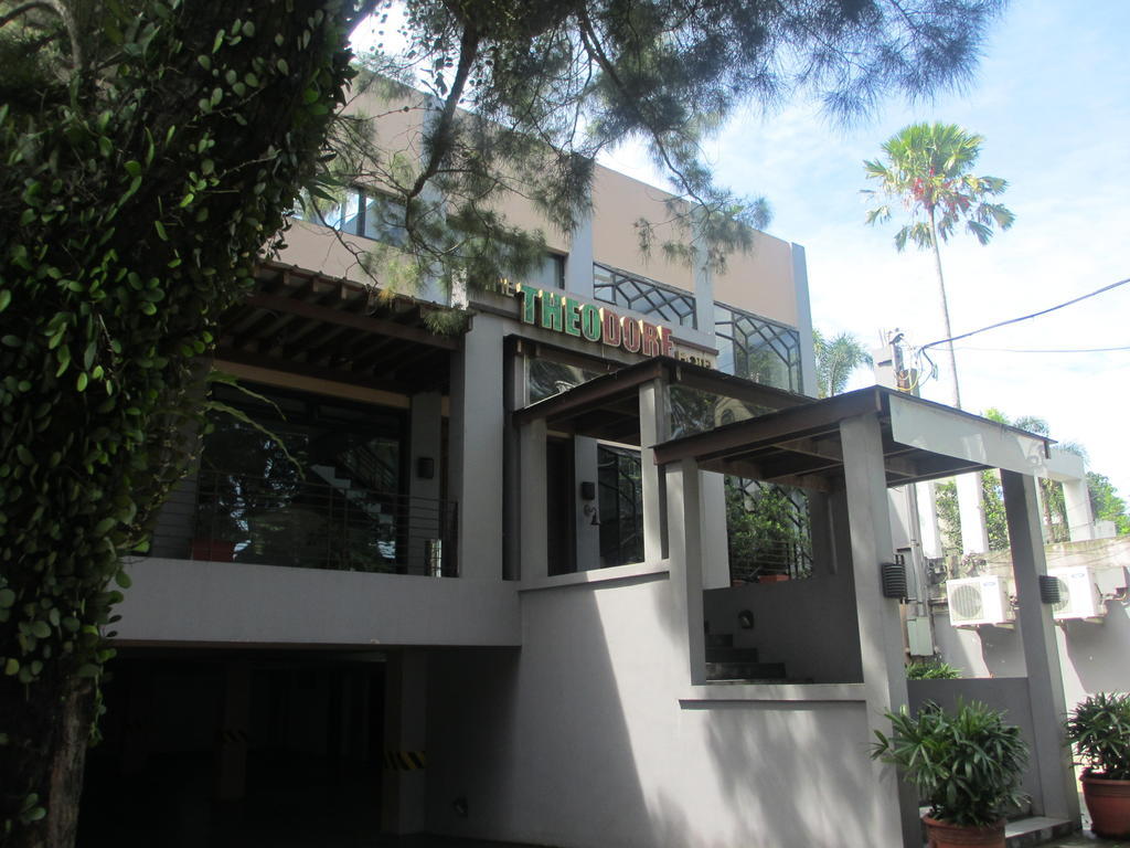 The Theodore Hotel Tagaytay City Extérieur photo