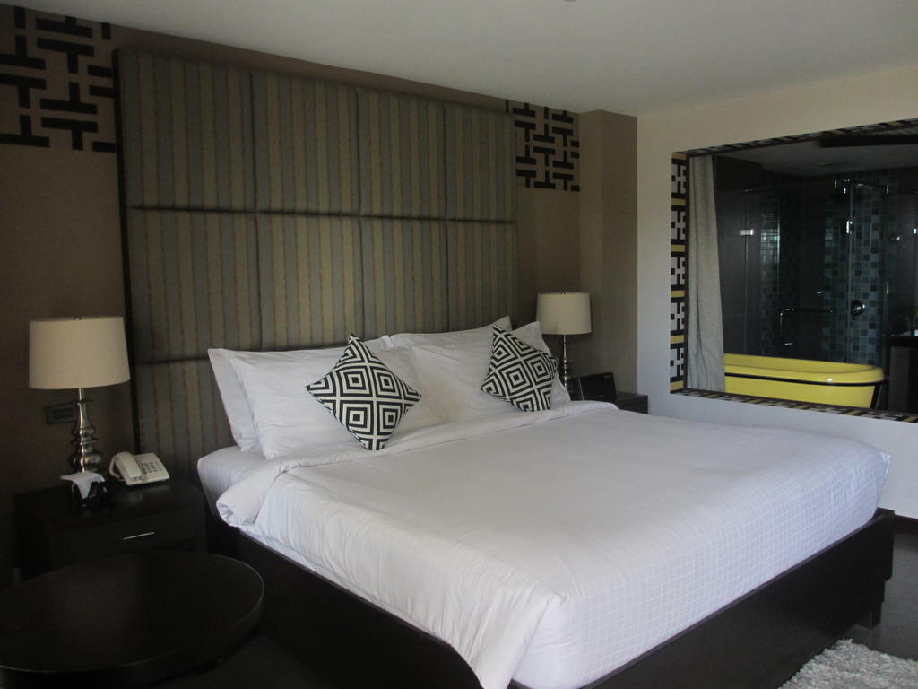 The Theodore Hotel Tagaytay City Extérieur photo